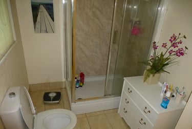 6 bed house, Queens Crescent, City Centre, Exeter, EX46AY - Image 5